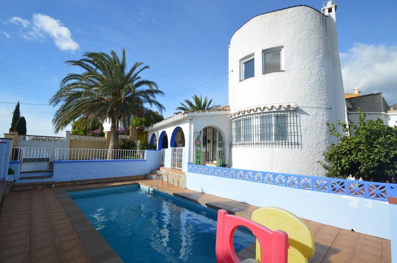 Benalmadena - 4 slaapkamer familie villa met privé zwembad en vrij uitzicht